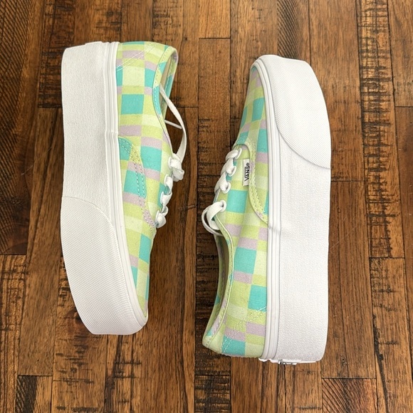 Vans Multicolor Checkered Women's Sneakers - Picture 6 of 13